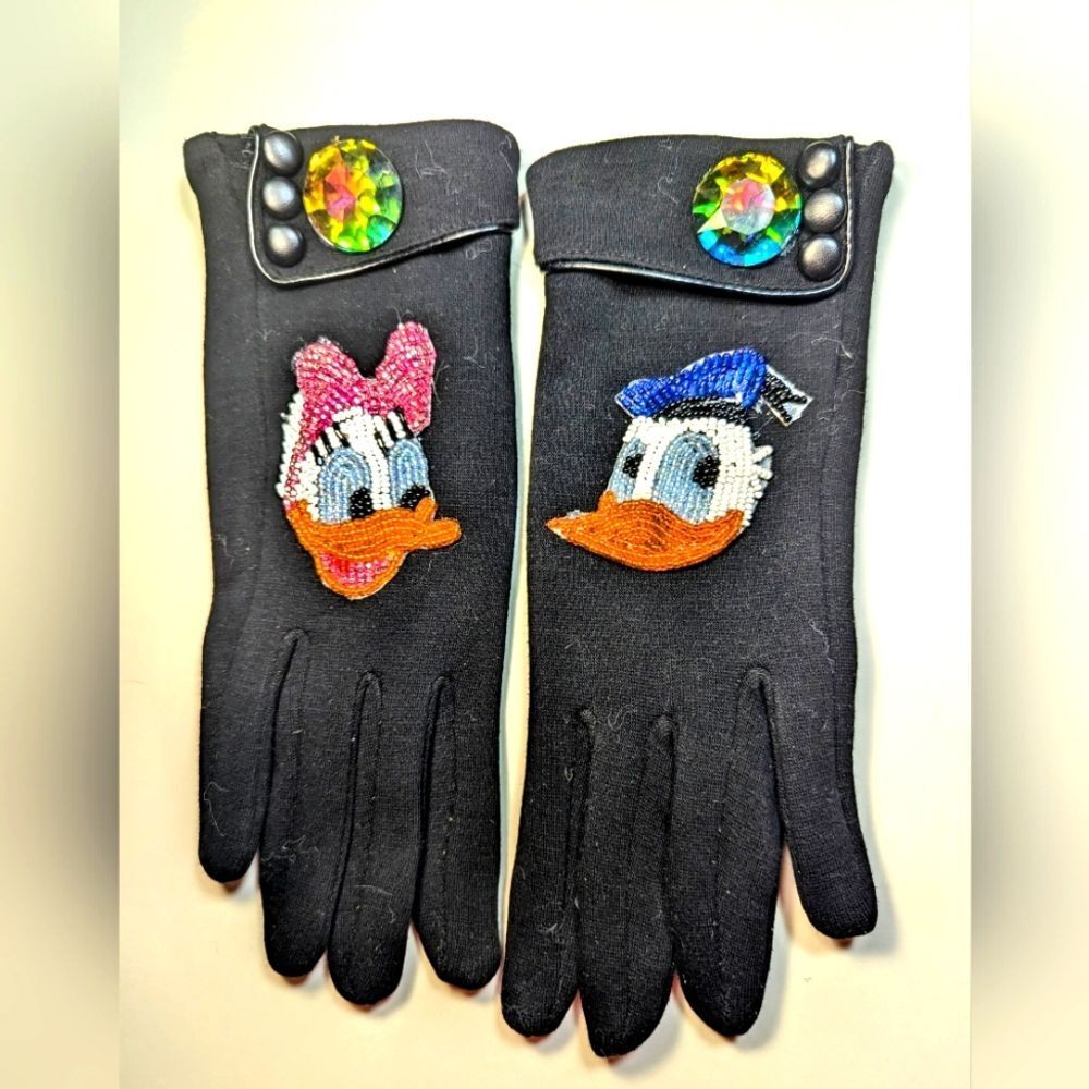 Wendy Gell Disney winter gloves Donald and Daisy bead appliques Swarovski Stones